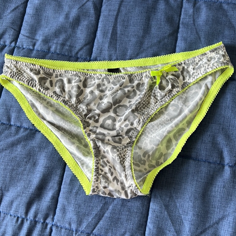 XOXO Bra and Panty Set - Picture 9 of 10